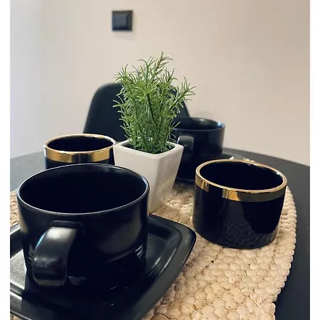 Whiteflower Apartment
