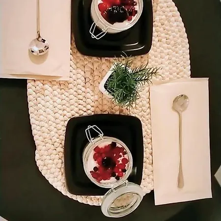 아파트 Whiteflower