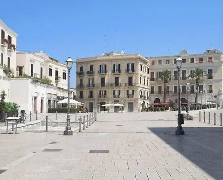 Whiteflower Apartment *