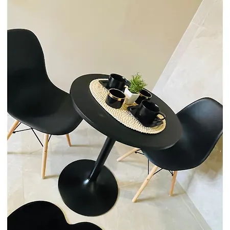 Whiteflower Apartment Bari